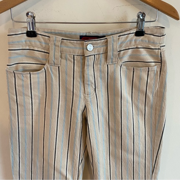 BCBGMaxAzria Women’s Pinstriped Bootcut Jeans Size 4 - Picture 3 of 8